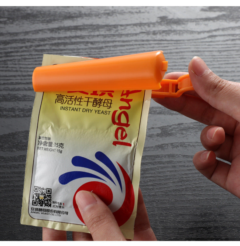 Baking Tool Yeast Weigher Dry Yeast Measurer Yeast Measurer Yeast Measuring Cup With Sealing Clip