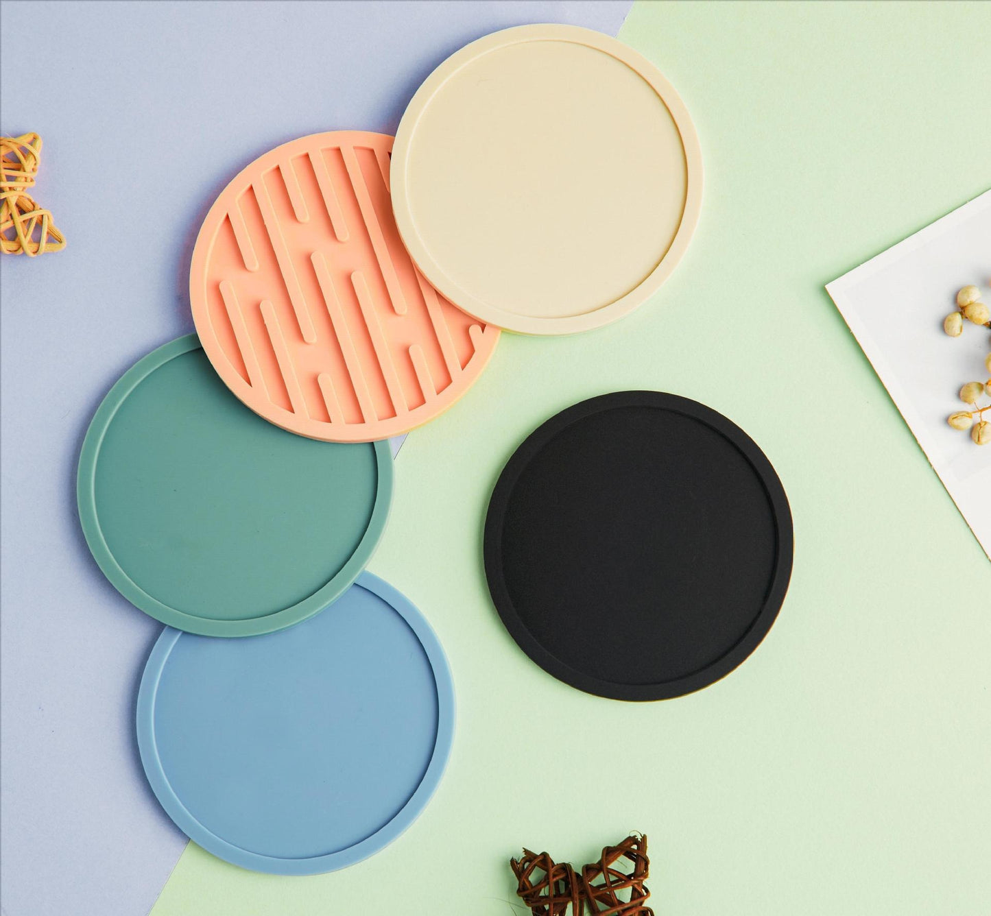 Hot selling silicone cup pad, circular and thickened 10CM drainage pad, heat insulation and anti slip tea cup pad