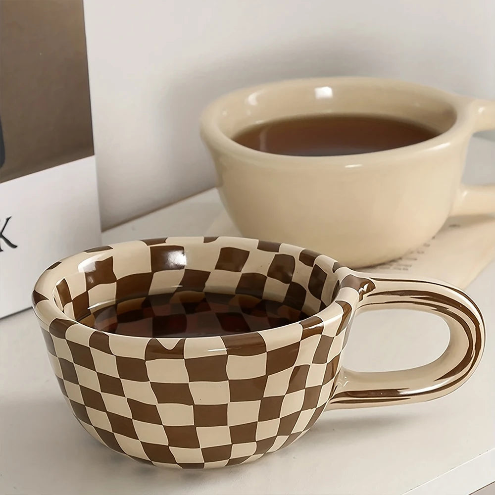 A 300ml ceramic retro couple checkerboard grid small capacity milk white wind mug coffee cups