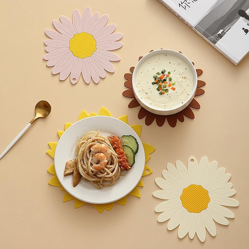 Minimal heat insulation mat, cup mat, European dining table, PVC anti slip and waterproof Nordic dish mat, bowl mat