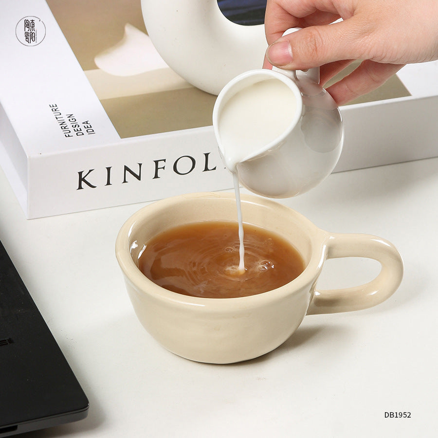 A 300ml ceramic retro couple checkerboard grid small capacity milk white wind mug coffee cups